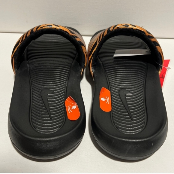 NWT Women's Nike Victori One Print Slides - Picture 12 of 16